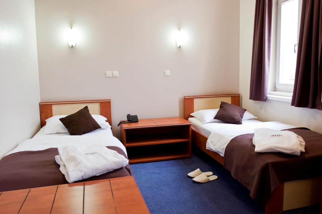Hotel Pakrac Exterior photo